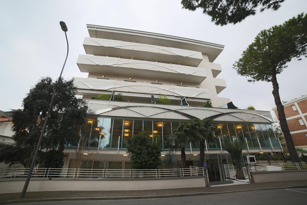 Hotel Caribia Pinarella Cervia Exterior photo
