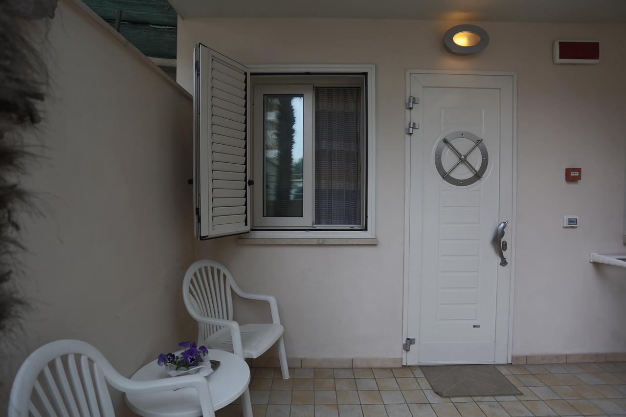 Hotel Caribia Pinarella Cervia Exterior photo
