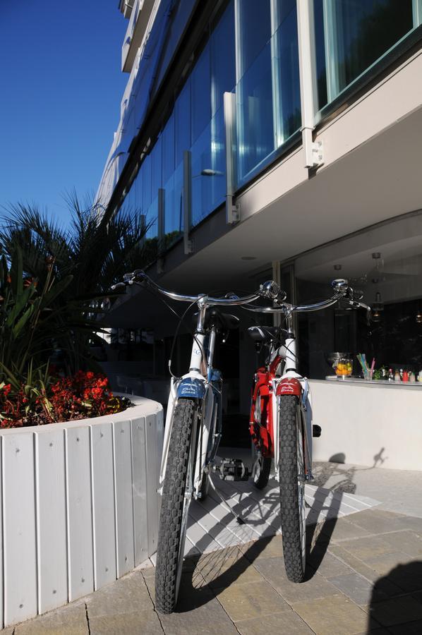 Hotel Caribia Pinarella Cervia Exterior photo